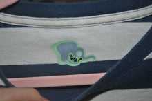Load image into Gallery viewer, Woman’s cropped tee