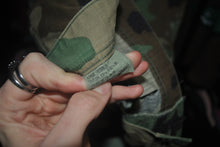 Load image into Gallery viewer, Painter Camo Cargos
