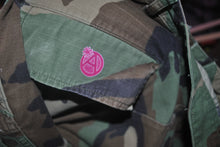 Load image into Gallery viewer, Painter Camo Cargos
